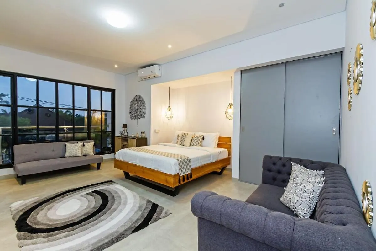 Huge & Good Location 6 Bedroom Villa In Seminyak